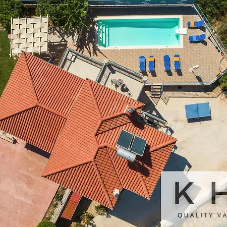 Xenia In Village, Private Pool, Barbecue, View! Villa Karavados