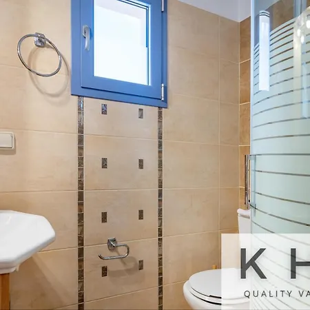 Villa Xenia In Village, Private Pool, Barbecue, View! Karavados